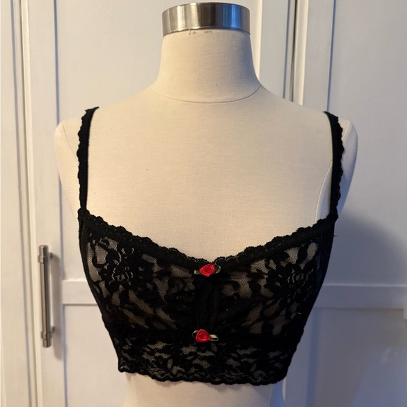 Hanky Panky Other - New Hanky Panky Black Lace Bralette with Red Rosettes